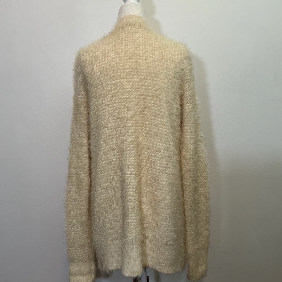 Pins and Needles Cream Fuzzy Open Front Cardigan Sweater Size M - Picture 4 of 9